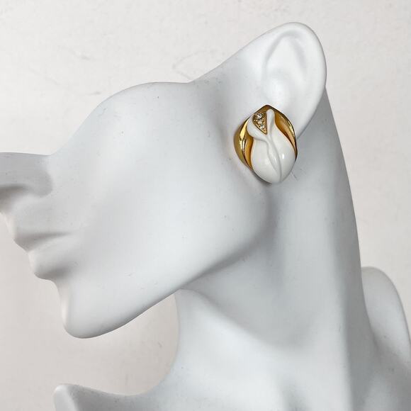 VTG 1988 Signed KJL for Avon Kenneth Jay Lane Midnight Rose Bridal Stud Earring - Picture 4 of 6